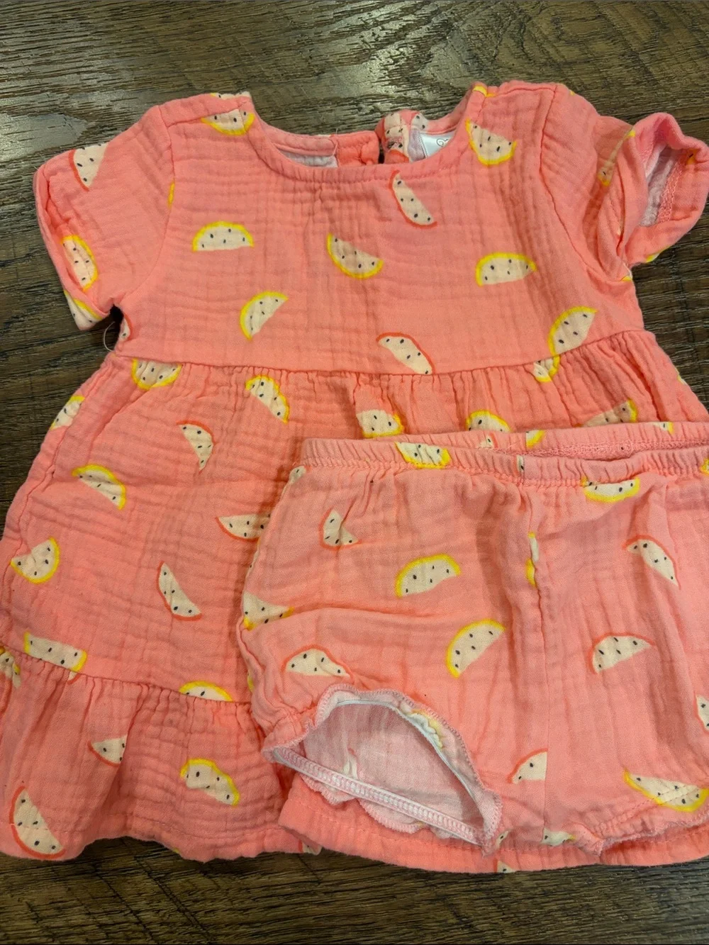 Set of 2 fruit-print baby dresses with bloomers, size 6 M